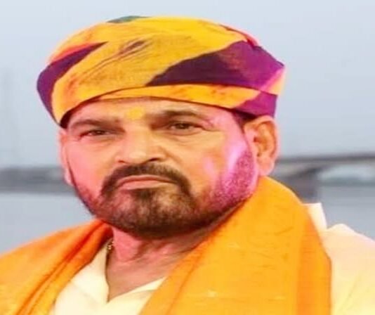 मुख्यमंत्री के बयान पर बृजभूषण ने कहा, राहुल गांधी अगर प्रधानमंत्री बन गए तो देश को बेच डालेंगे बृजभूषण शरण