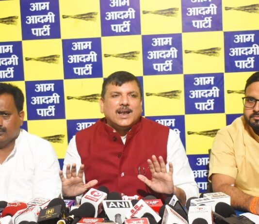 स्कूलों को बंद