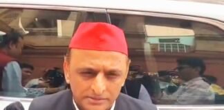 अखिलेश यादव