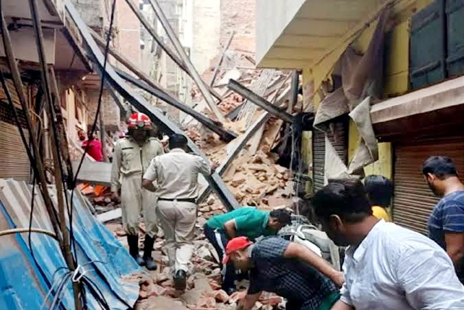 इमारत ढही इमारत ढही