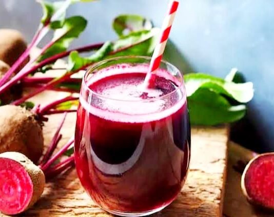 लिवर सफाई के साथ इन समस्याओं को भी दूर करने में मददगार है चुकंदर का जूस