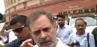 राहुल गांधी का दावा, ‘वोट चोरी करवा रहा चुनाव आयोग, हमारे पास ‘एटम बम’ जैसा सबूत, फटा तो नहीं दिखेगा ECI’ वोट की चोरी