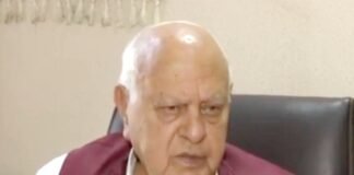 फारूक अब्दुल्ला का केंद्र सरकार पर निशाना, ‘कब मिलेगा जम्मू-कश्मीर को राज्य का दर्जा’ धारा 370