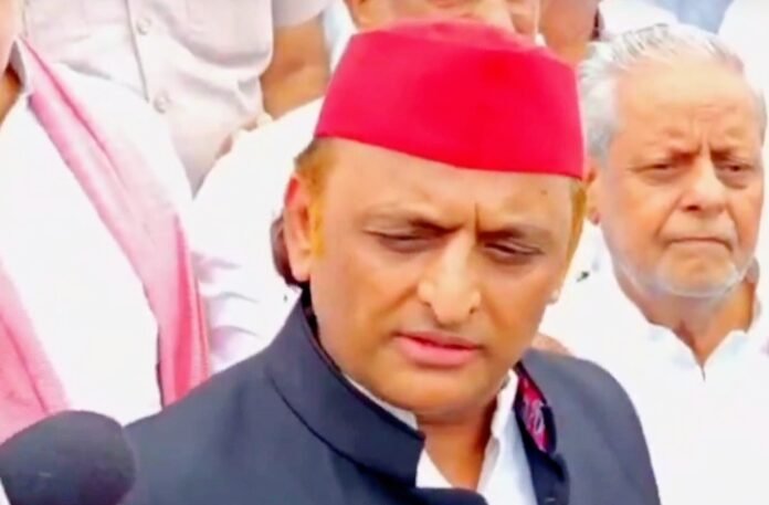 अखिलेश यादव अखिलेश यादव