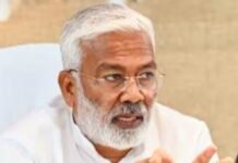 स्वतंत्र देव का सपा सुप्रीमो पर पलटवार, ‘लोकतंत्र नहीं, अखिलेश को सता रही कुर्सी की चिंता’ स्वतंत्र देव