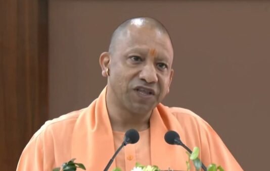 अधिवेशन में बोले सीएम योगी, न्यायिक व्यवस्था मजबूत होने पर साकार होगा विकसित यूपी का सपना न्यायिक व्यवस्था