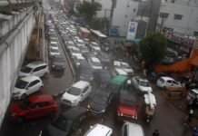 भारी बारिश