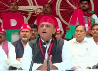 अखिलेश यादव