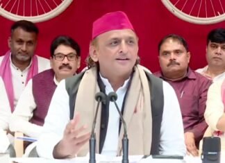 ‘आइ लव मोहम्मद’ विवाद पर अखिलेश ने कहा, भाजपा और पुलिस मिलकर कर रही लोगों को परेशान अखिलेश यादव
