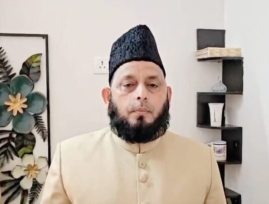 मौलाना फिरंगी महली की अपील, ‘आइ लव मोहम्मद’ अभियान रोक पेश करें भाईचारे की मिसाल फिरंगी महली