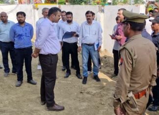 सरकार जमीन पर अवैध