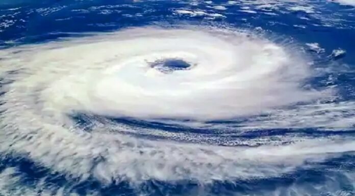 बंगाल की खाड़ी में मंडरा रहा चक्रवाती तूफान मोंथा का खतरा, IMD ने जारी किया अलर्ट