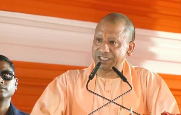 मुख्यमंत्री योगी