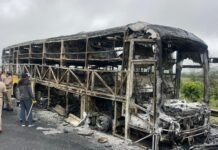 कुरनूल में बस से टकराई बाइक, लगी भीषण आग, जिंदा जलकर 20 यात्रियों की दर्दनाक मौत, कई घायल कुरनूल