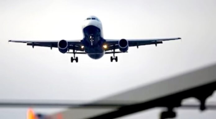 तूफान मोन्था