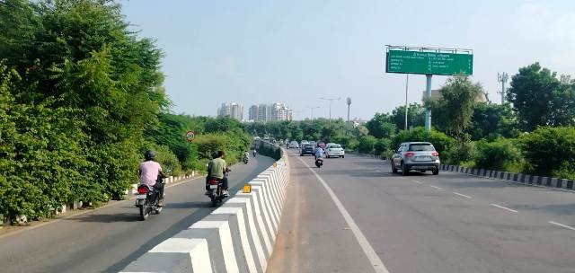 शहीद पथ की हरियाली