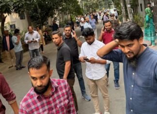 कोलकाता समेत कई जिलों में आया भूकंप, बांग्लादेश में था केंद्र, तीन की मौत भूकंप