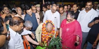 पौधारोपण कर बोले सुरेश खन्ना, जीवन में सभी नागरिकों को जरूर लगाना चाहिए पौधा एक पेड़ मां के नाम