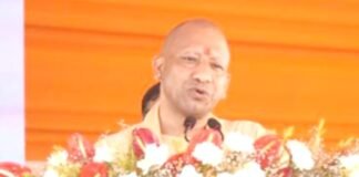 बाराबंकी में CM योगी ने कहा, सरदार पटेल की सूझबूझ से देश की रियासतें एक धागे में बंधी सीएम योगी