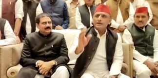 अखिलेश ने कहा, स्वदेशी की बात करने वाली भाजपा सरकार ने चीन को सौंप दी देश की अर्थव्यवस्था अखिलेश यादव