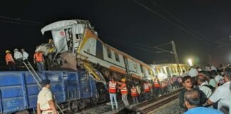 ट्रेन की टक्कर