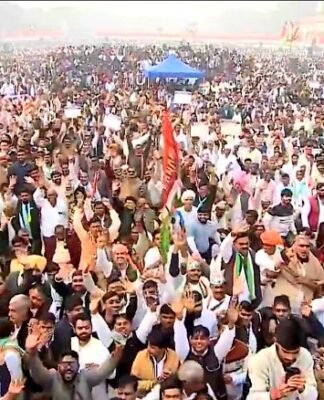 कांग्रेस की “वोट चोर, गद्दी छोड़” रैली में उमड़ा जनसैलाब, राहुल ने मोदी-RSS पर निशाना साध कहा, भाजपा से मिल काम कर रहें ज्ञानेश कुमार वोट चोर गद्दी छोड़ रैली