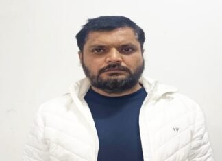 कोडीन कफ सिरप केस में फरार बर्खास्त सिपाही आलोक सिंह को STF ने लखनऊ में दबोचा यूपी एसटीएफ