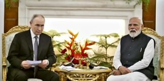 राष्ट्रपति पुतिन के साथ द्विपक्षीय वार्ता में बोले PM मोदी, हम शांति के पक्षधर द्विपक्षीय वार्ता