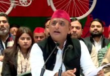अखिलेश यादव
