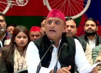 अखिलेश यादव