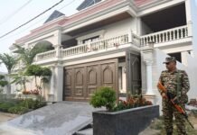 कोडीन कफ सिरप कांड: बर्खास्त सिपाही आलोक सिंह की आलीशान कोठी समेत ED ने की 25 ठिकानों पर छापेमारी कोडीन कफ सिरप