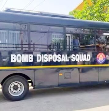 दिल्ली के कई स्कूलों को फिर मिली बम से उड़ाने की धमकी बम की धमकी