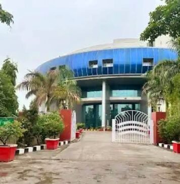 BBAU के ऑफिस असिस्टेंट को कोर्ट ने सुनाई चार साल की सजा, CBI ने 50 हजार की रिश्वत लेते था दबोचा बीबीएयू