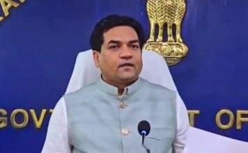 दिल्ली की जहरीली हवा के चलते बीजेपी सरकार ने दिया सभी सरकारी-प्राइवेट कार्यालय में 50 प्रतिशत वर्क फ्रॉम होम का आदेश वर्क फ्रॉम होम