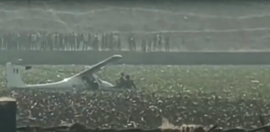 प्रयागराज में सेना का ट्रेनी विमान क्रैश, पायलट घायल विमान क्रैश