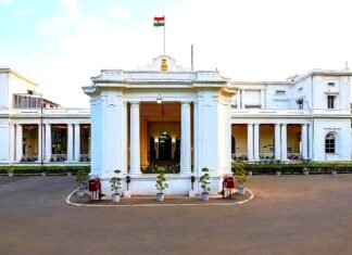 अब यूपी में बदल गया राज्यपाल आवास का नाम, ‘राजभवन’ कहलाएगा ‘जनभवन’ जनभवन