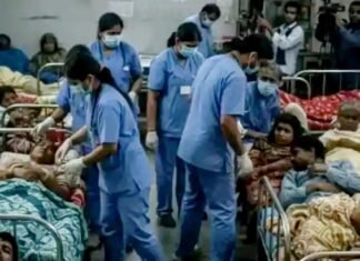 दूषित पानी पीने से हुई मौत पर बोले खड़गे, “जल-जीवन-मिशन का ढिंढोरा पीटने वाले प्रधानमंत्री मोदी हमेशा की तरह मौन” दूषित पानी से मौत