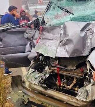 भीषण भीड़ंत