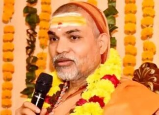 CM योगी के खिलाफ मोर्चा खोलने वाले शंकराचार्य पर FIR का आदेश, स्वामी अविमुक्तेश्वरानंद ने कहीं ये बातें शंकराचार्य अविमुक्तेश्वरानंद