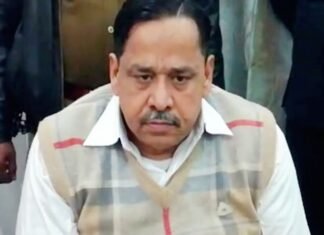 कांग्रेस को यूपी में लगा बड़ा झटका, पूर्व कैबिनेट मंत्री नसीमुद्दीन सिद्दीकी ने साथियों समेत पार्टी से दिया इस्तीफा नसीमुद्दीन सिद्दीकी