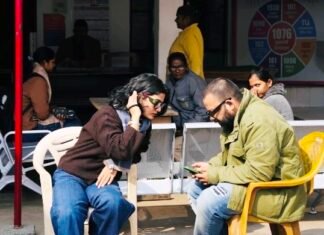 विवादित पोस्ट केस में बयान दर्ज कराने हजरतगंज कोतवाली पहुंचीं नेहा राठौर, कहा न्यायिक प्रक्रिया में दूंगी सहयोग नेहा सिंह