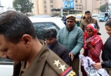 आत्‍मदाह की कोशिश