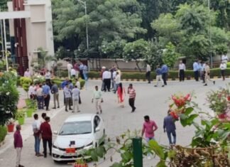 लखनऊ में भूकंप