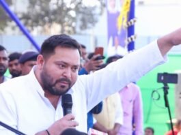 सत्ता में बैठे लोग संविधान को खत्म करने की साजिश में, हमें रहना होगा सजग: तेजस्वी यादव तेजस्वी यादव