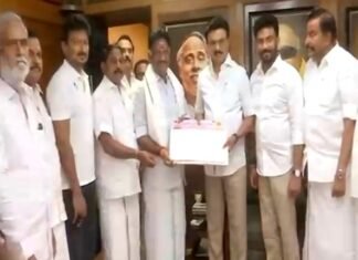 DMK में शामिल हुए पूर्व मुख्यमंत्री पन्नीरसेल्वम ने कहा, स्टालिन ने चलाई अच्छी सरकार पन्नीरसेल्वम