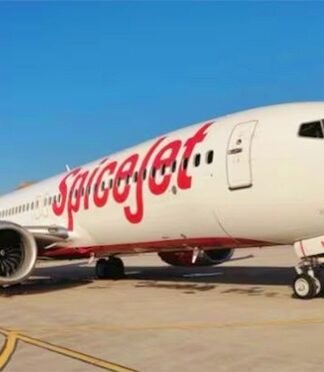 150 यात्रियों को लेकर उड़ान भरने के साथ ही स्पाइस जेट की फ्लाइट से निकली चिंगारी, करानी पड़ी इमरजेंसी लैंडिंग इमरजेंसी लैंडिंग