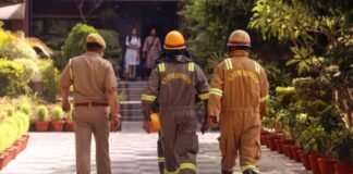 बम ब्लास्ट की धमकी