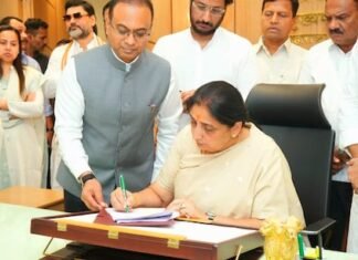 सुनेत्रा पवार