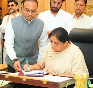 सुनेत्रा पवार