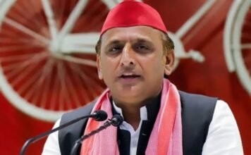 अखिलेश यादव